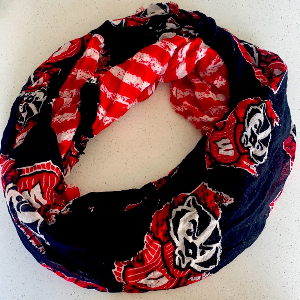 Wisconsin Badgers Scarf